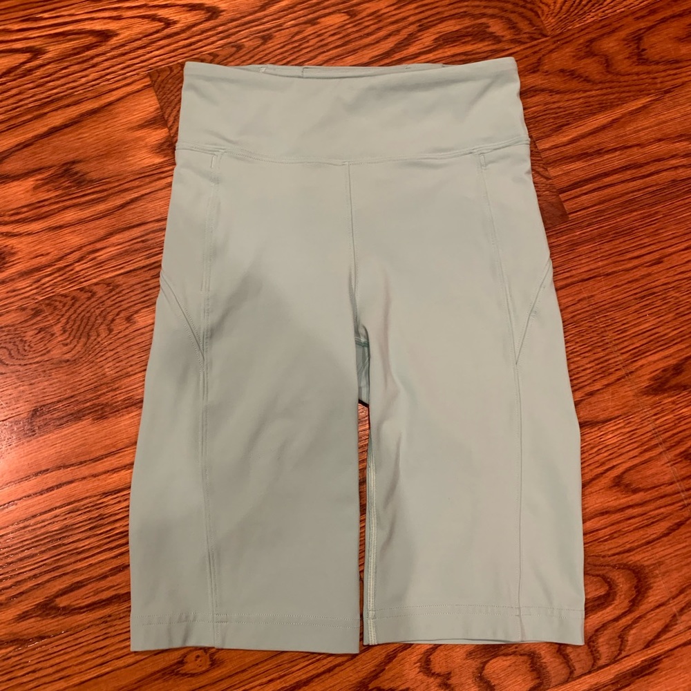 Lululemon Biker Short Size 4